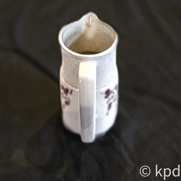 16 Oz. Vintage Handpainted “Plymouth Cranberries” No. 67 Pitcher - Picture 4 of 6